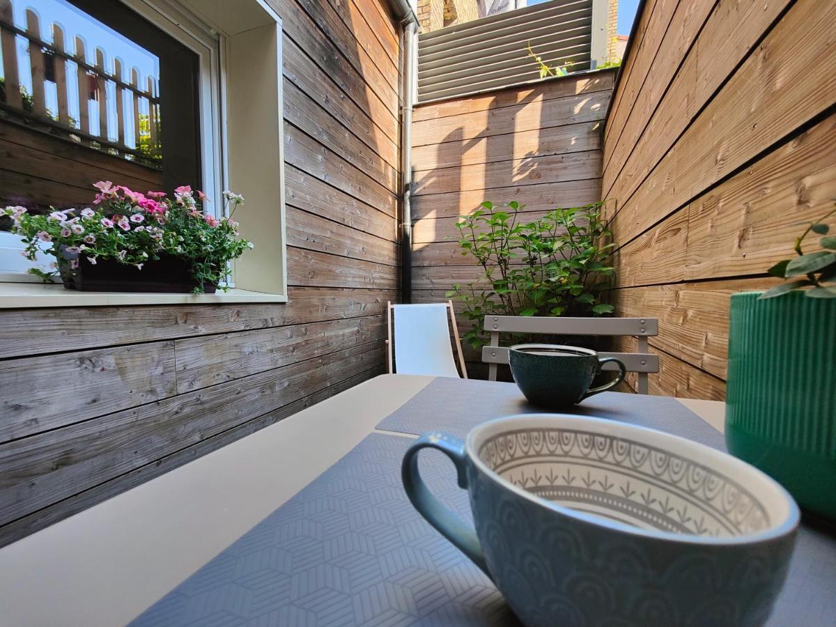 Le Bienvenu - T2 Avec Terrasse Au Coeur De Malo Apartment Dunkirk Luaran gambar